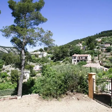 La Pinede Penchee * Ollioules