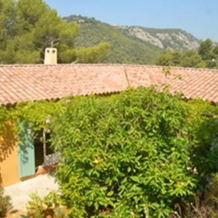 Vakantiehuis La Pinede Penchee 5km Du Bord De