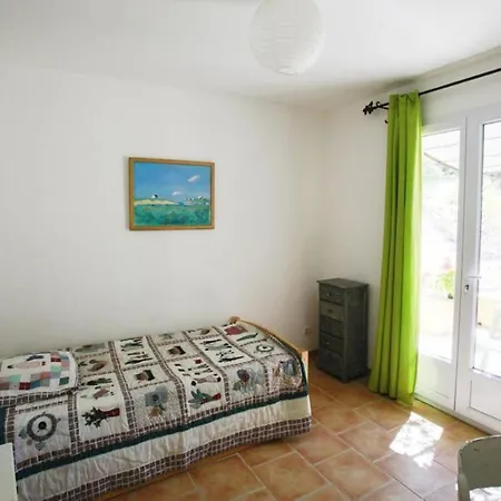 Vakantiehuis La Pinede Penchee 5km Du Bord De Ollioules